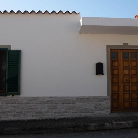 Appartamenti Melograno E Fico Loculi Extérieur photo