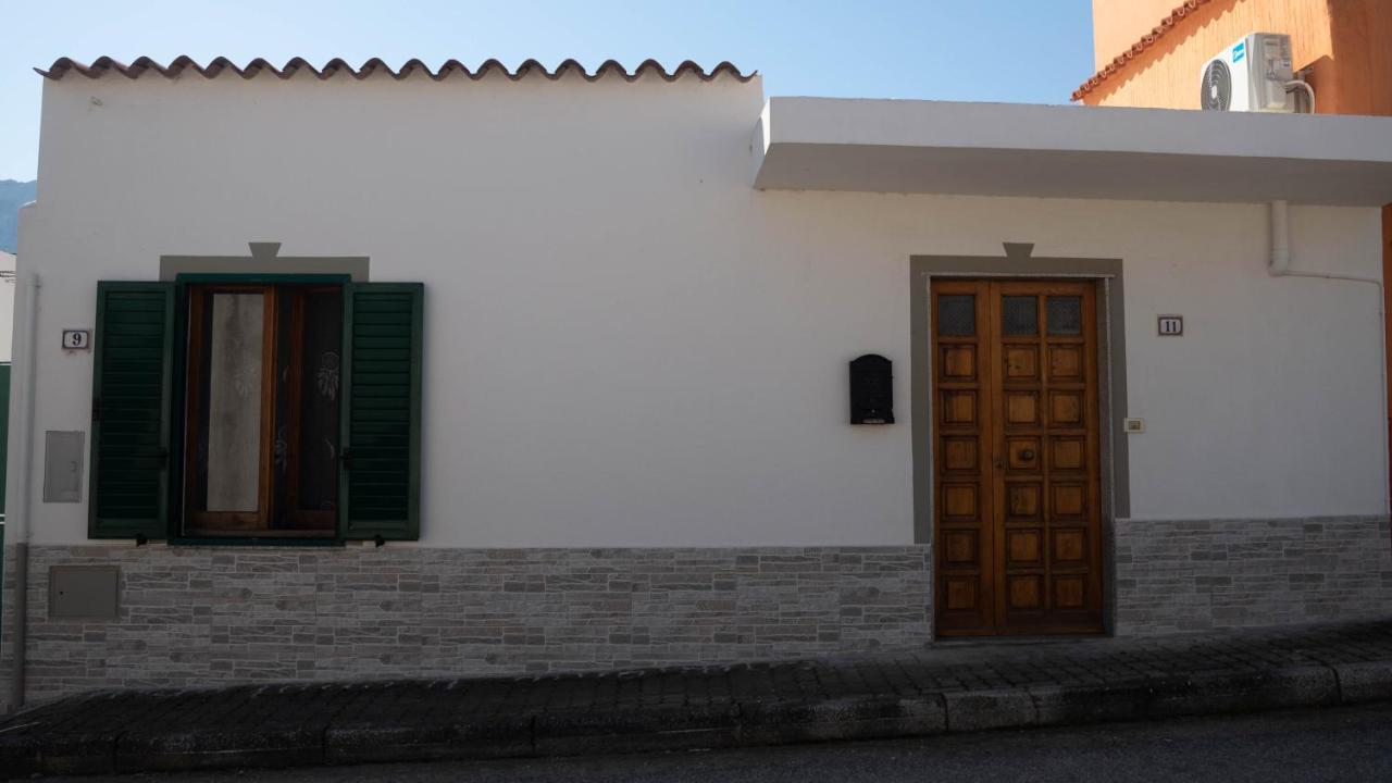 Appartamenti Melograno E Fico Loculi Extérieur photo