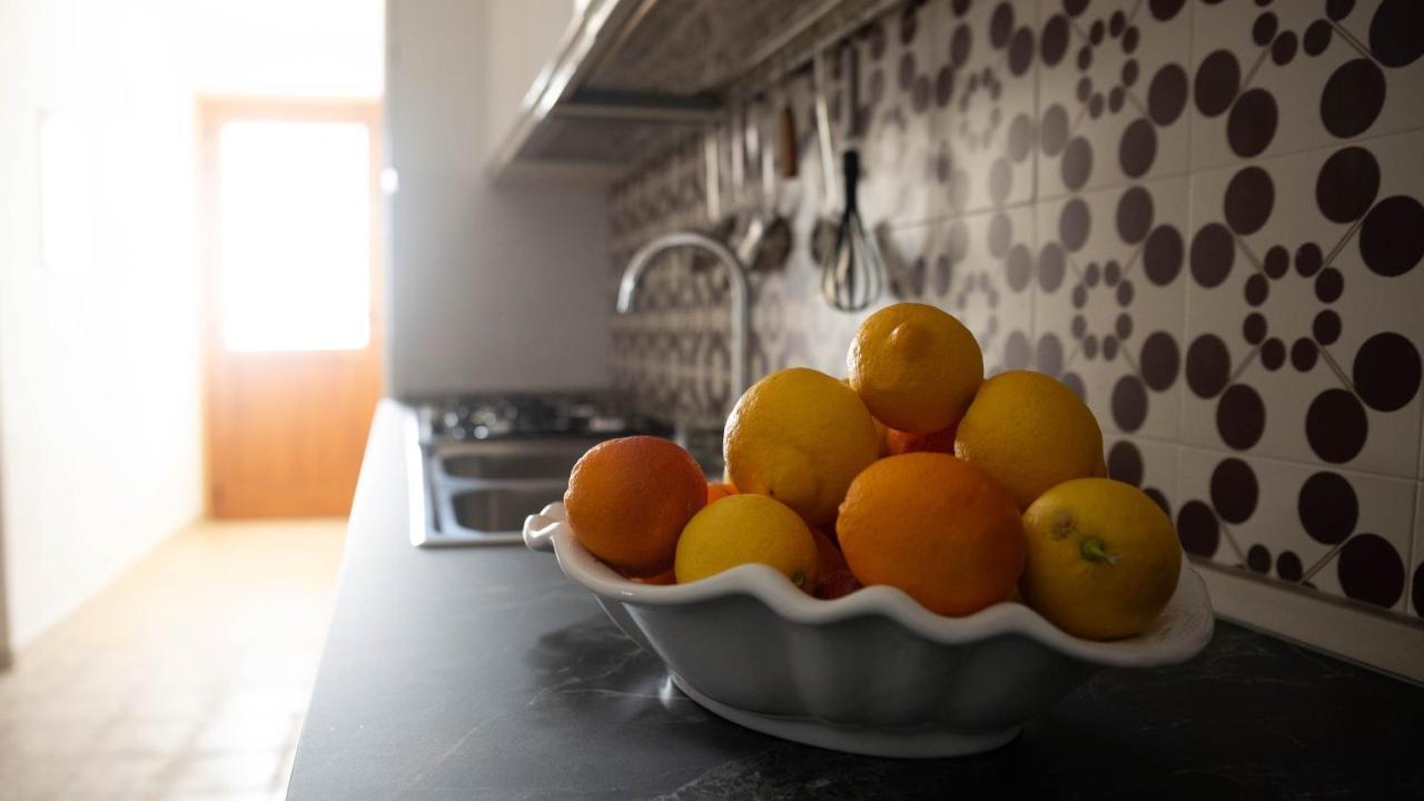 Appartamenti Melograno E Fico Loculi Extérieur photo