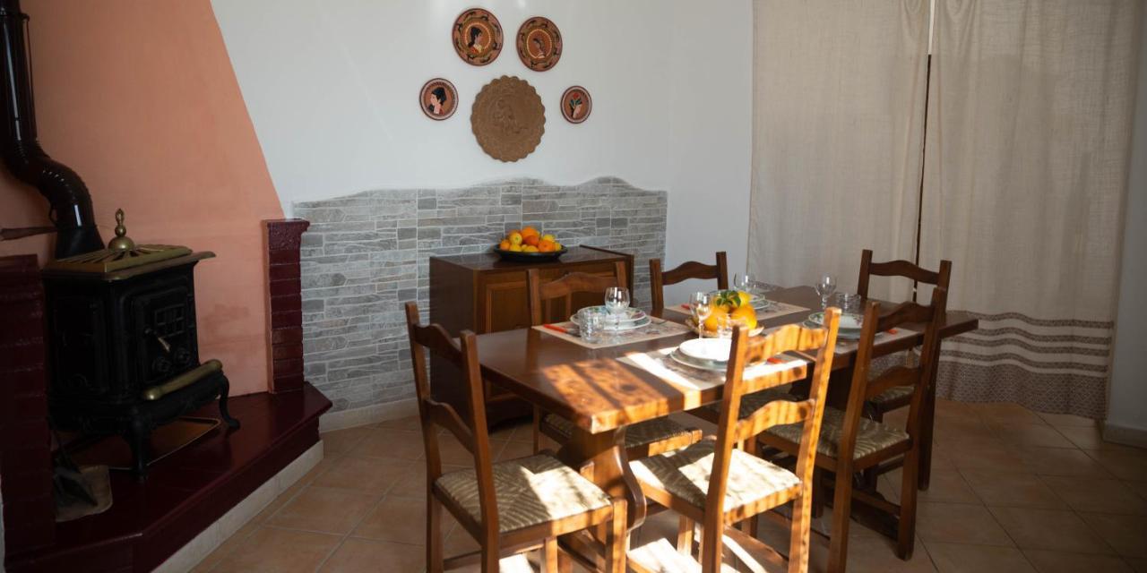 Appartamenti Melograno E Fico Loculi Extérieur photo