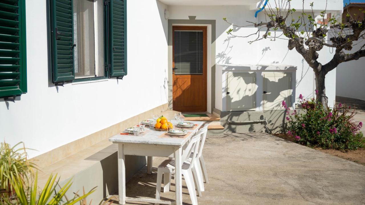 Appartamenti Melograno E Fico Loculi Extérieur photo