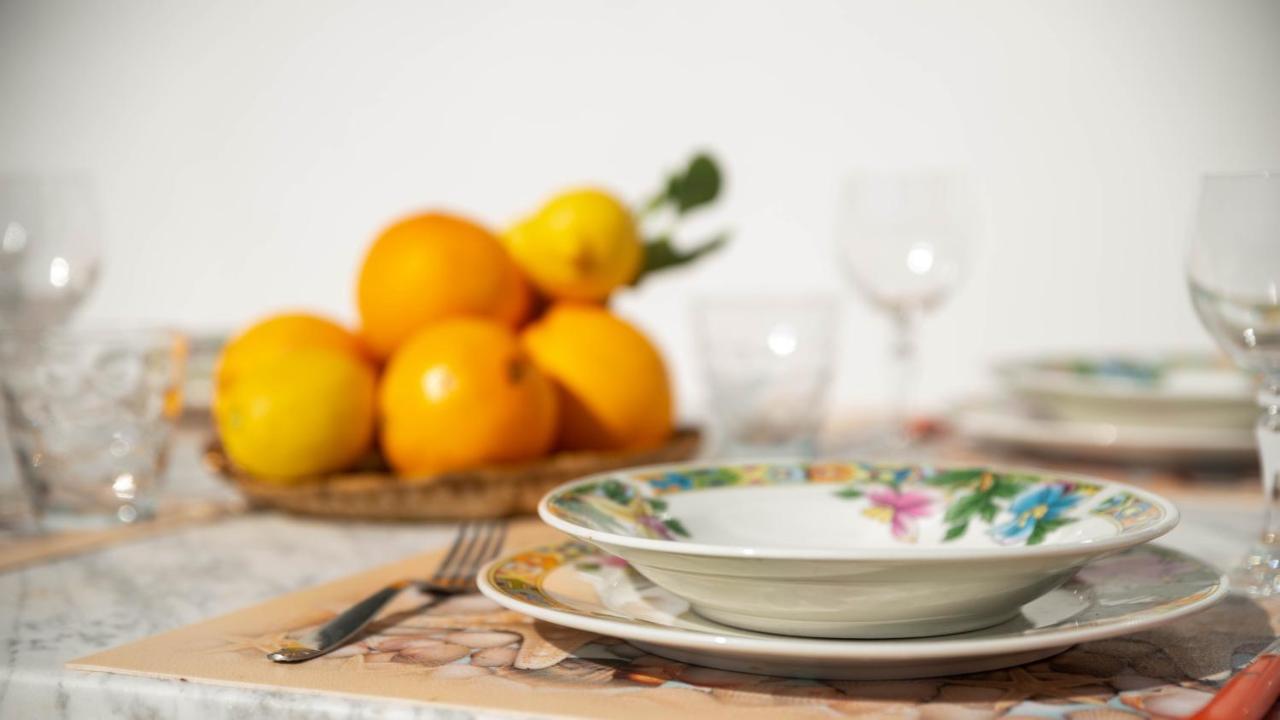 Appartamenti Melograno E Fico Loculi Extérieur photo